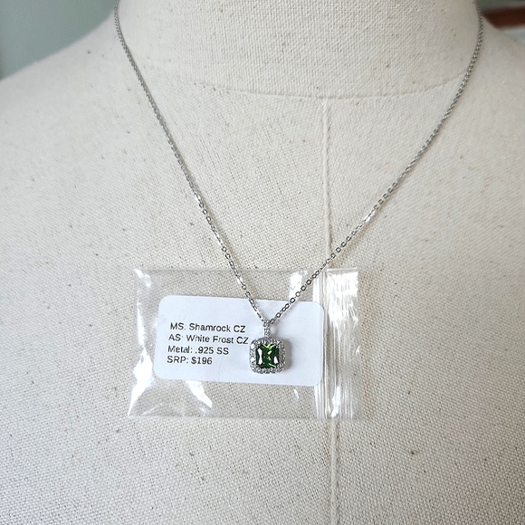 NWT Ryze Shamrock Green & White Cubic Zirconia .925 Sterling Silver 18" Necklace - Picture 8 of 10